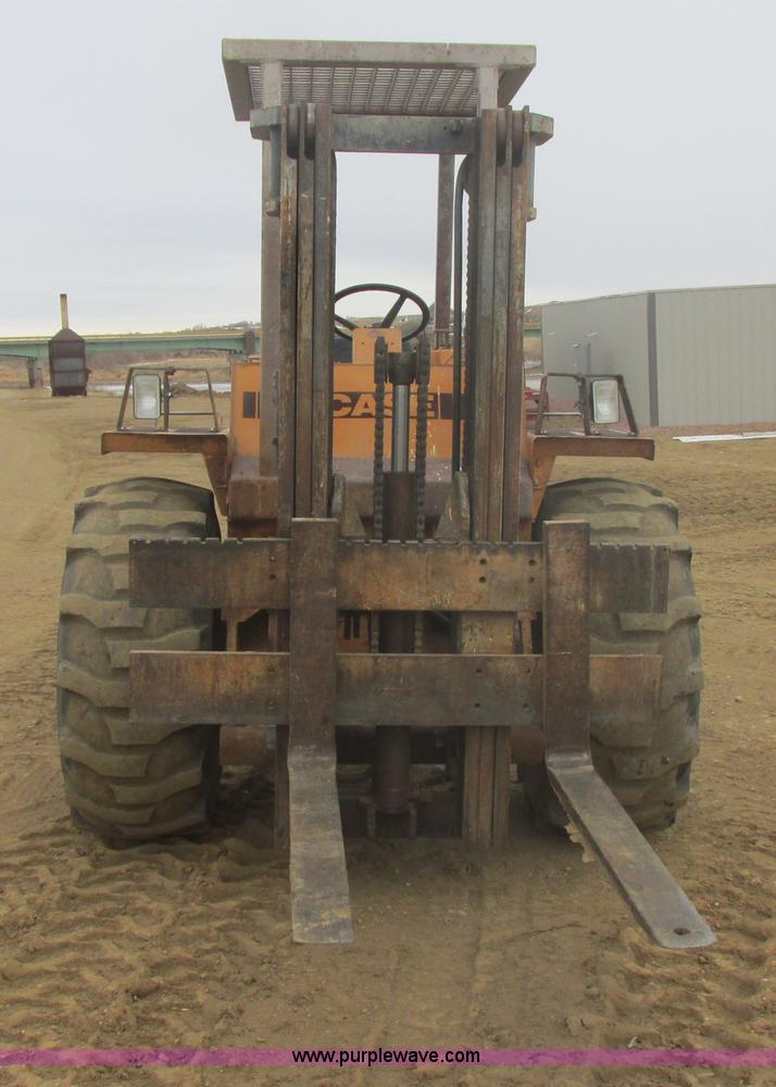 image for item E5273 1984 Case 586D forklift