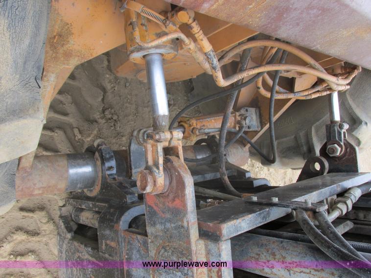 image for item E5273 1984 Case 586D forklift