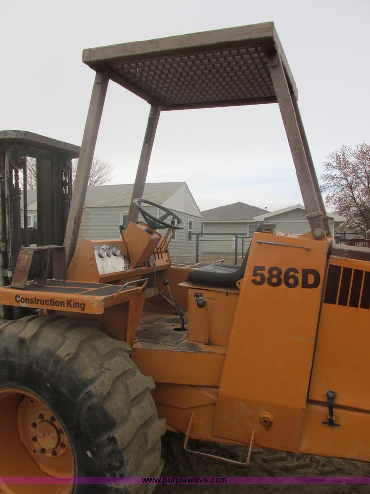 image for item E5273 1984 Case 586D forklift