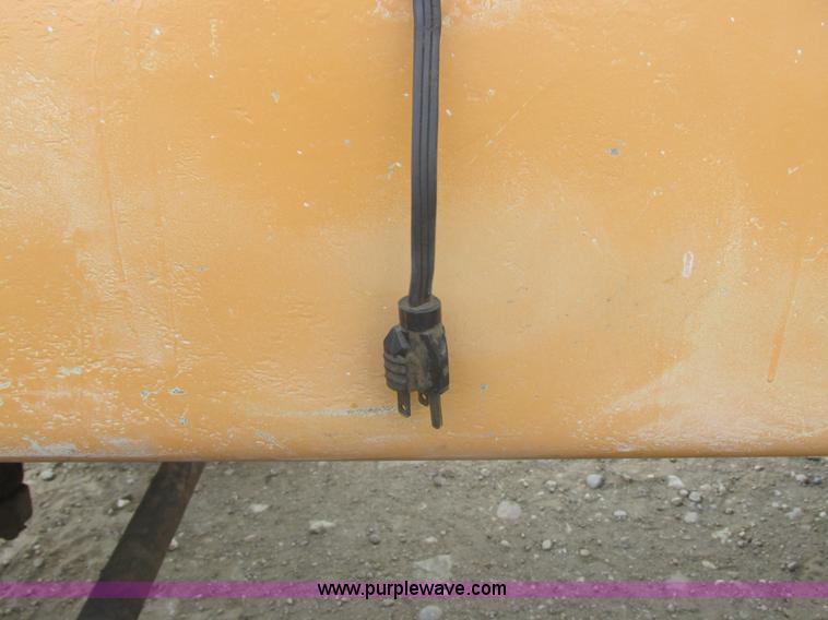 image for item E5273 1984 Case 586D forklift