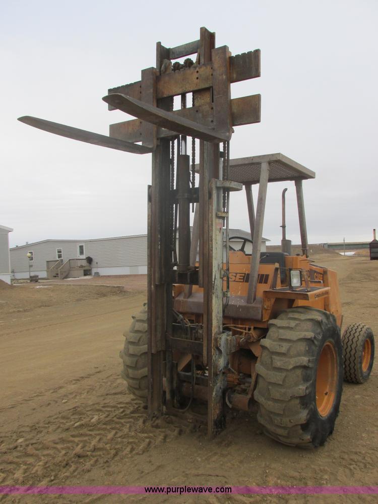 image for item E5273 1984 Case 586D forklift