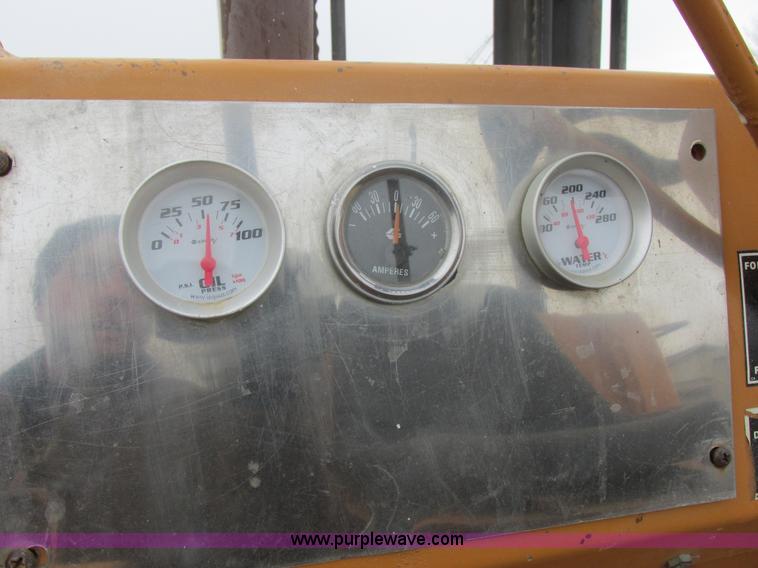 image for item E5273 1984 Case 586D forklift