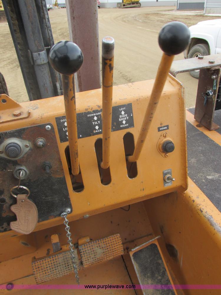 image for item E5273 1984 Case 586D forklift