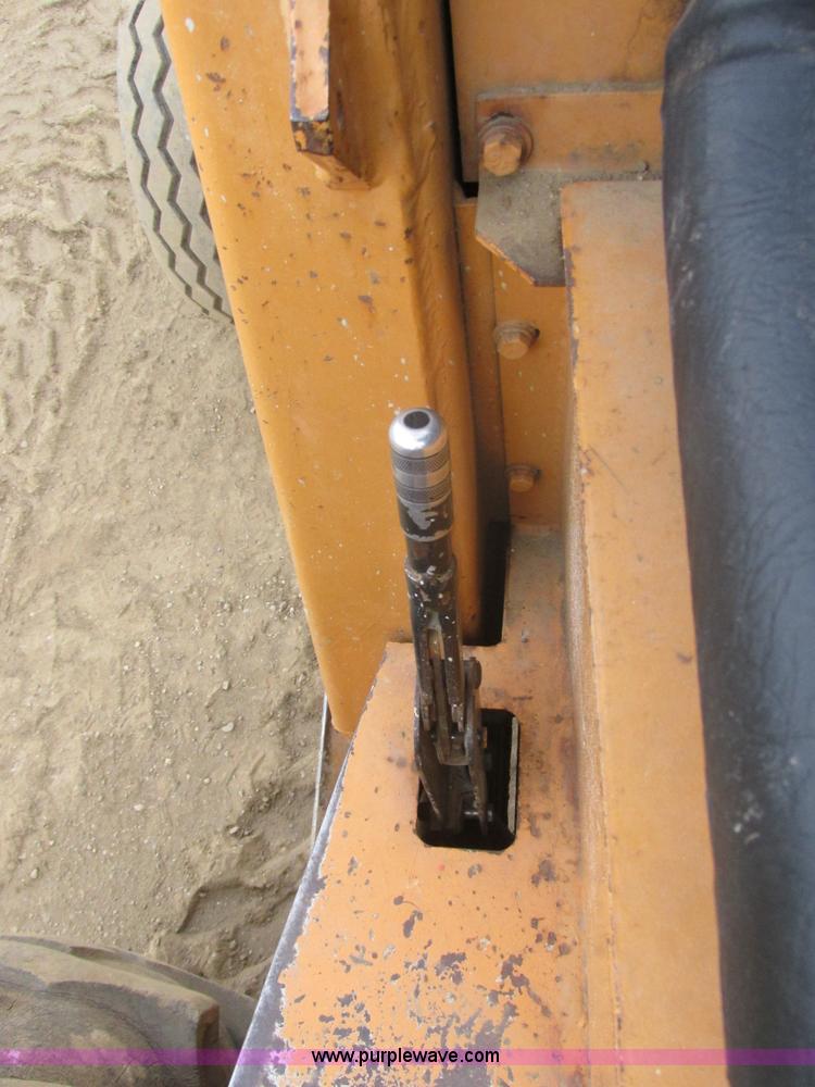 image for item E5273 1984 Case 586D forklift