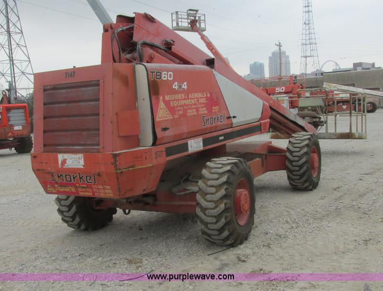 image for item E7338 2001 Snorkel TB60 boom lift