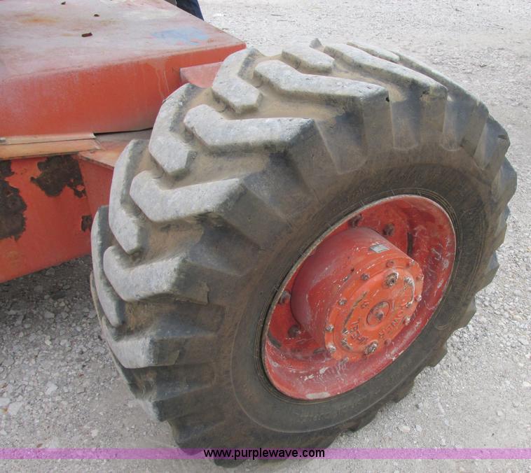 image for item E7338 2001 Snorkel TB60 boom lift