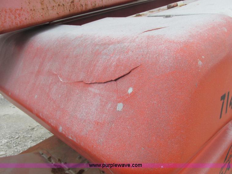 image for item E7338 2001 Snorkel TB60 boom lift