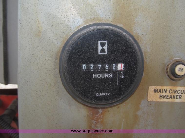 image for item E7338 2001 Snorkel TB60 boom lift