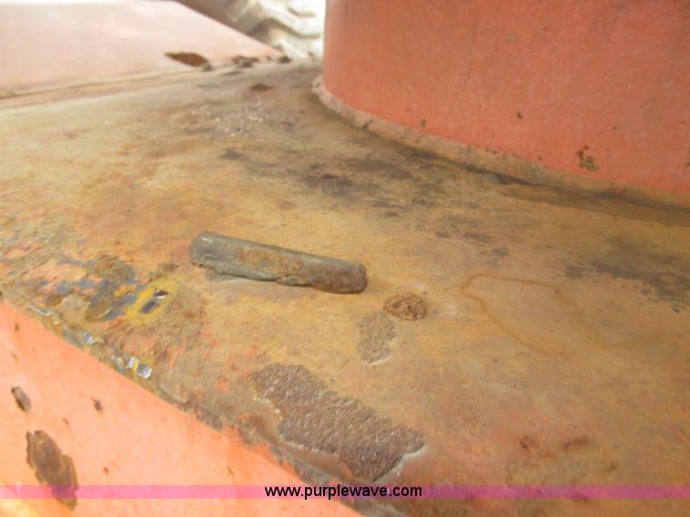 image for item E7338 2001 Snorkel TB60 boom lift