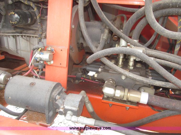 image for item E7338 2001 Snorkel TB60 boom lift