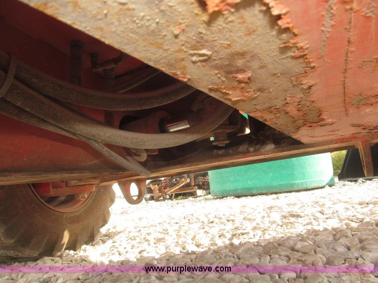 image for item E7338 2001 Snorkel TB60 boom lift