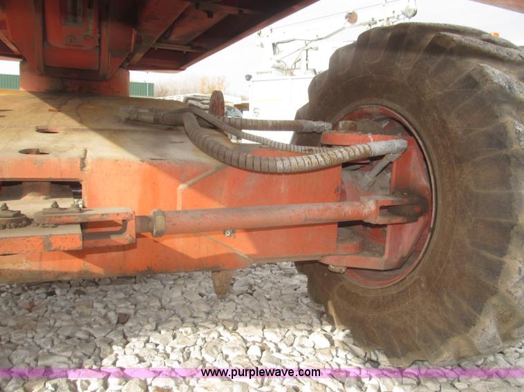 image for item E7338 2001 Snorkel TB60 boom lift