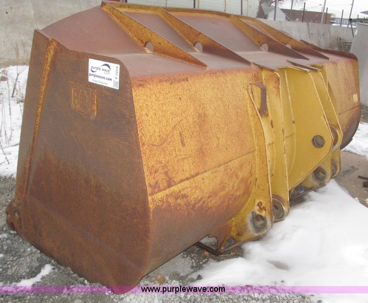 image for item F7224 Caterpillar 972G bucket