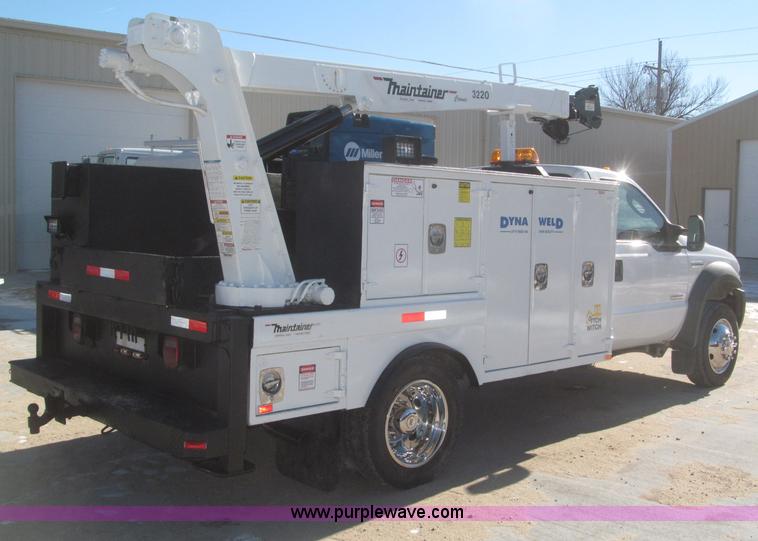 image for item F7226 2006 Ford F550 Super Duty XL service truck