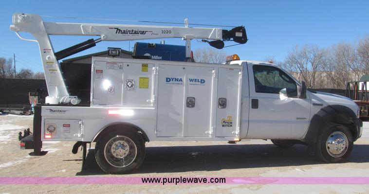 image for item F7226 2006 Ford F550 Super Duty XL service truck
