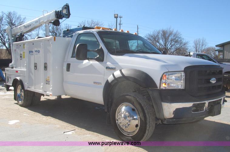 image for item F7226 2006 Ford F550 Super Duty XL service truck