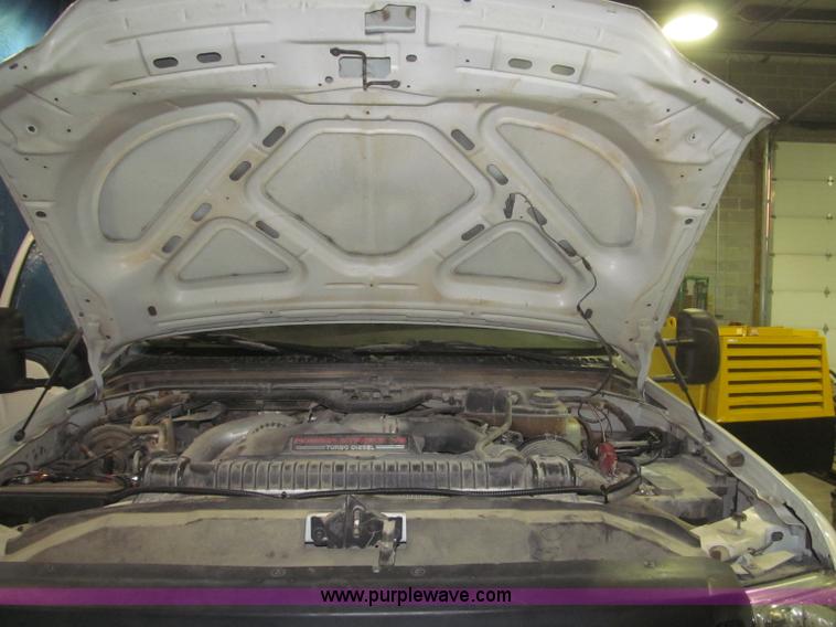 image for item F7226 2006 Ford F550 Super Duty XL service truck