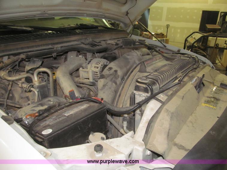 image for item F7226 2006 Ford F550 Super Duty XL service truck
