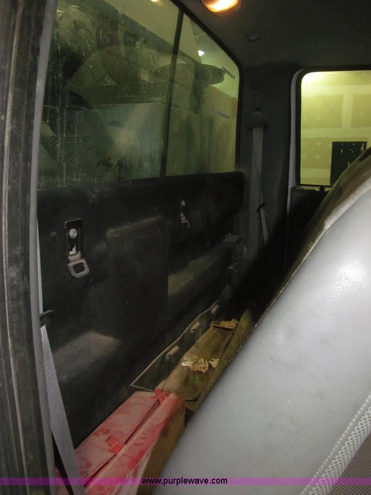 image for item F7226 2006 Ford F550 Super Duty XL service truck