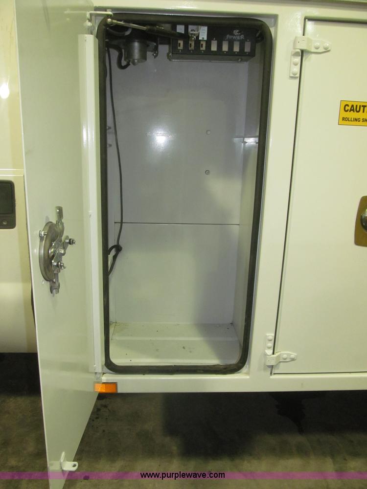 image for item F7226 2006 Ford F550 Super Duty XL service truck