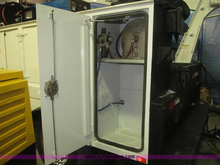 image for item F7226 2006 Ford F550 Super Duty XL service truck