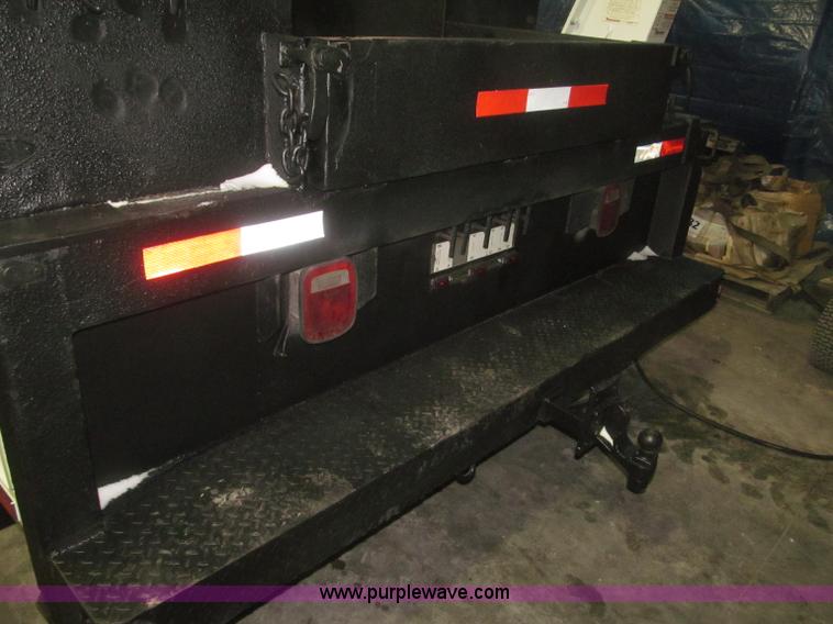 image for item F7226 2006 Ford F550 Super Duty XL service truck