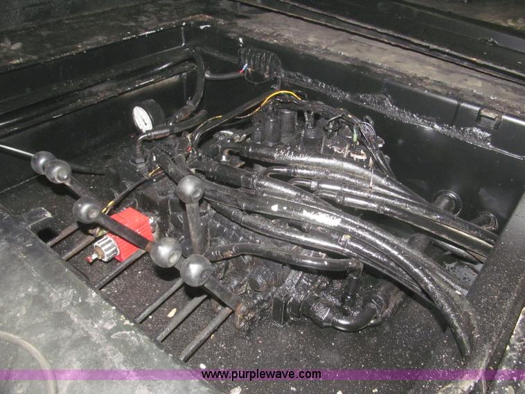 image for item F7226 2006 Ford F550 Super Duty XL service truck