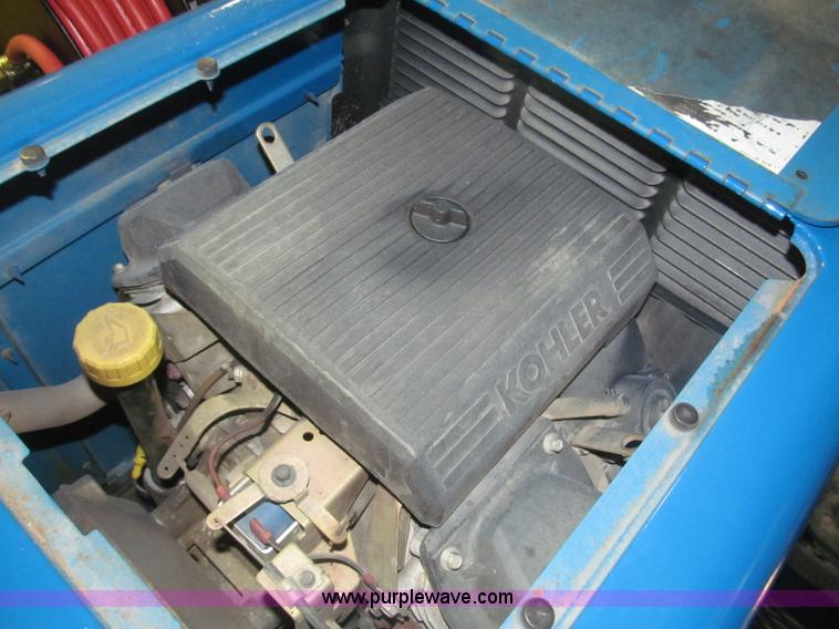 image for item F7226 2006 Ford F550 Super Duty XL service truck