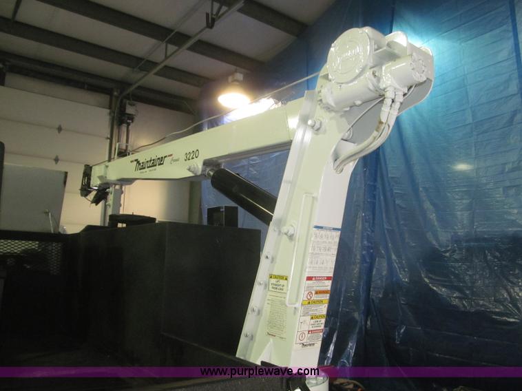 image for item F7226 2006 Ford F550 Super Duty XL service truck