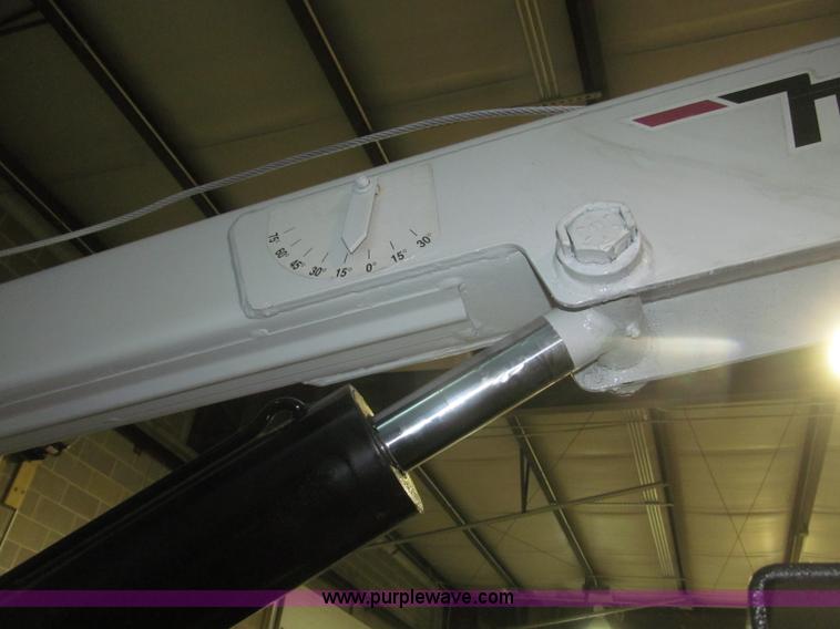 image for item F7226 2006 Ford F550 Super Duty XL service truck