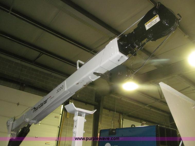 image for item F7226 2006 Ford F550 Super Duty XL service truck