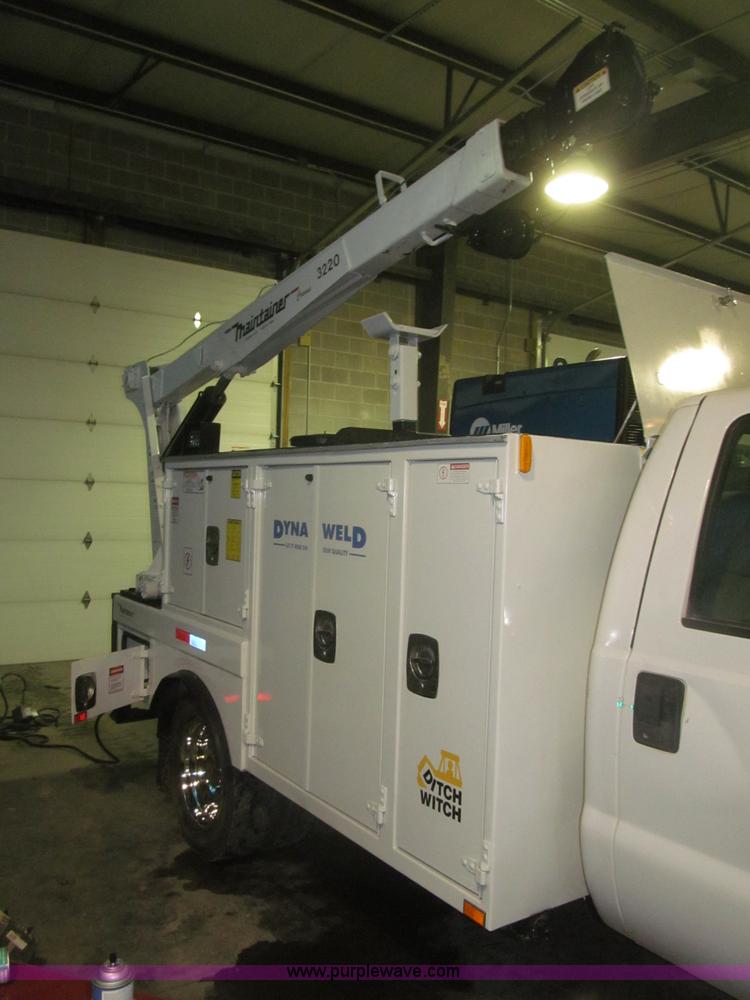 image for item F7226 2006 Ford F550 Super Duty XL service truck