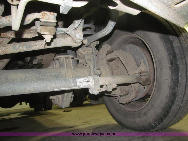 image for item F7226 2006 Ford F550 Super Duty XL service truck