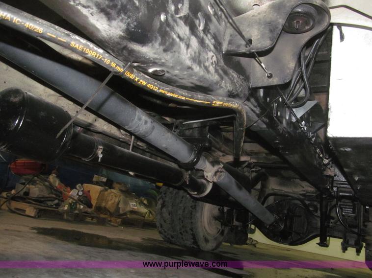 image for item F7226 2006 Ford F550 Super Duty XL service truck