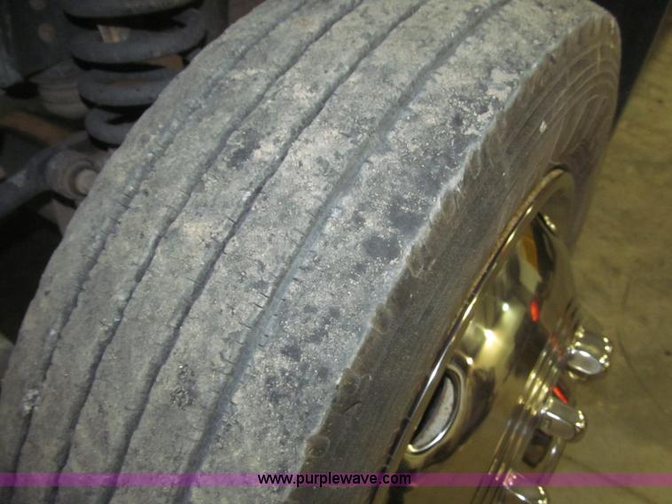 image for item F7226 2006 Ford F550 Super Duty XL service truck