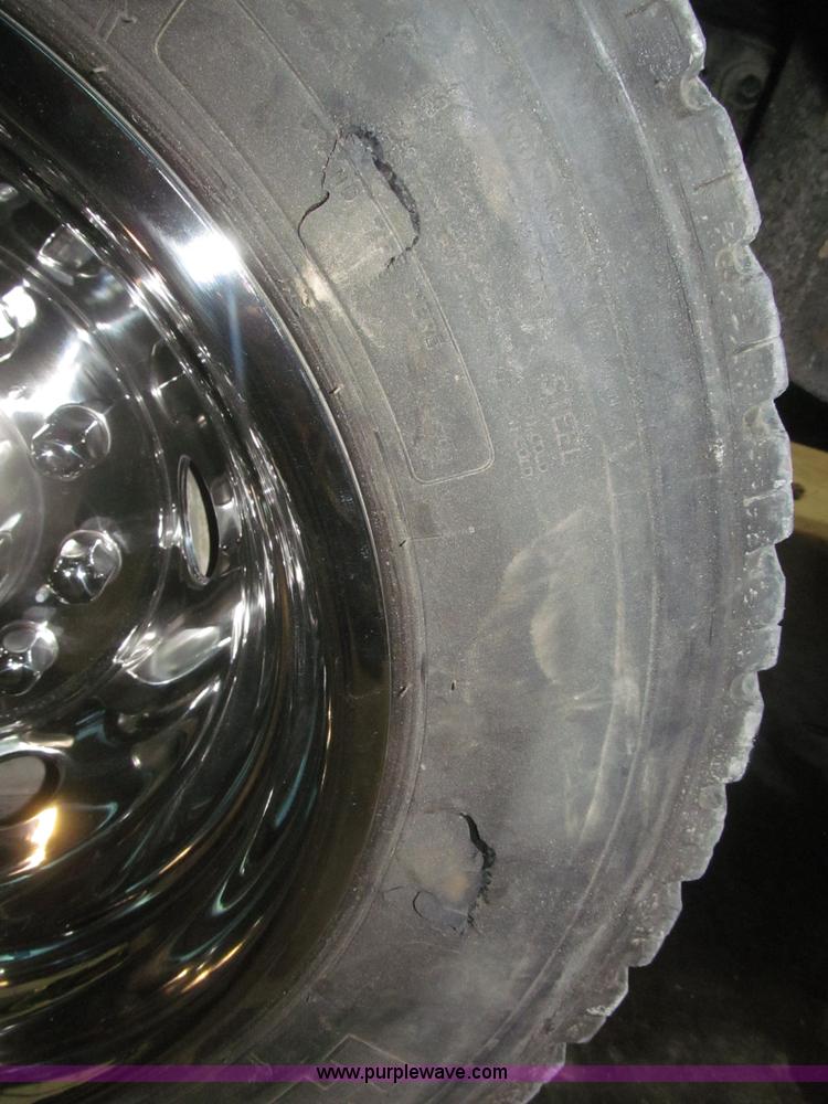 image for item F7226 2006 Ford F550 Super Duty XL service truck