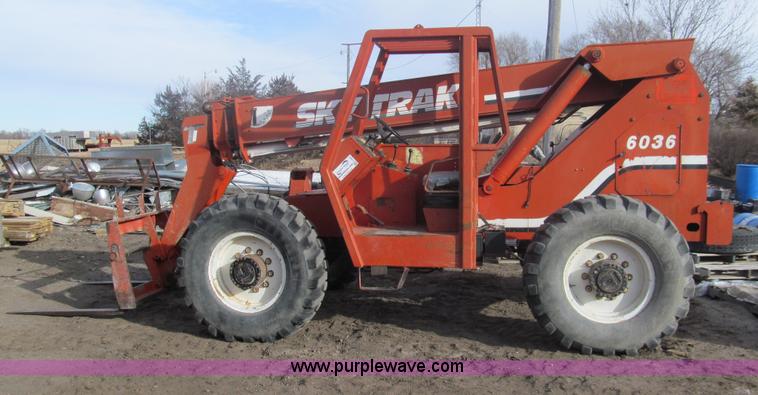 image for item G9583 1990 SkyTrac 6036 telehandler