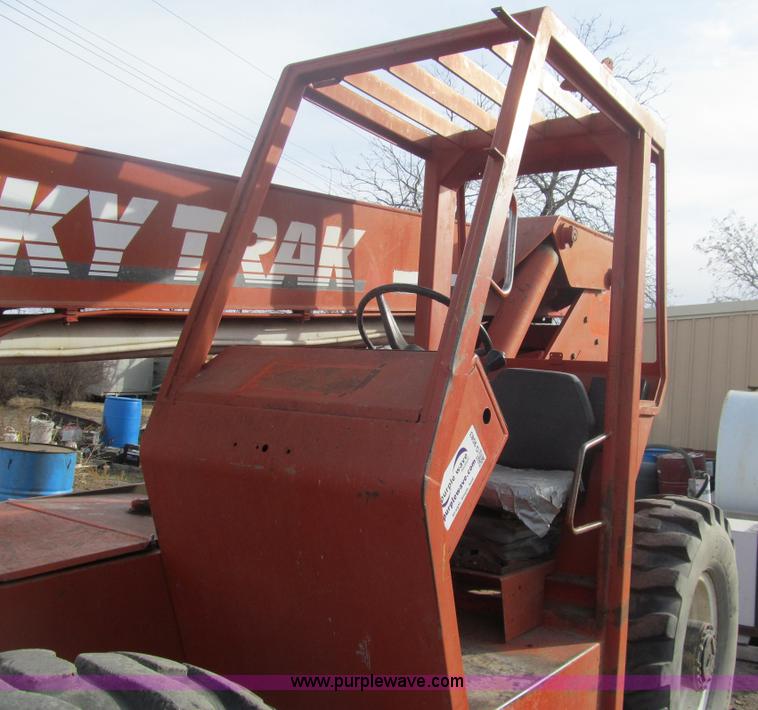 image for item G9583 1990 SkyTrac 6036 telehandler