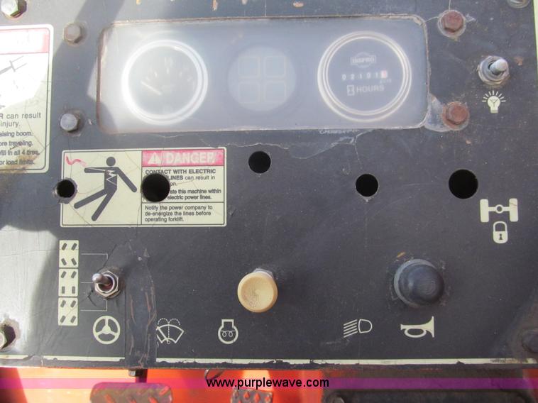 image for item G9583 1990 SkyTrac 6036 telehandler