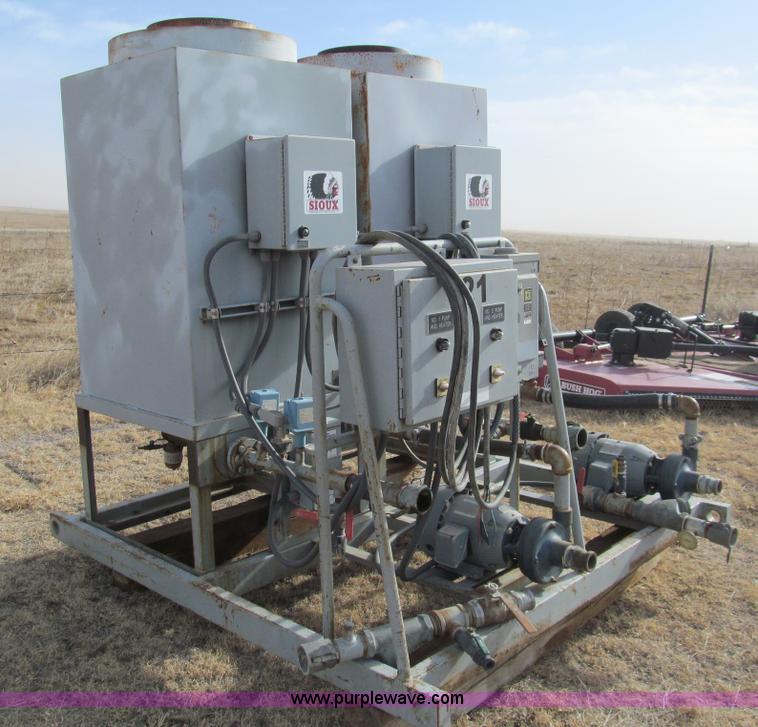 image for item G9636 2002 Sioux D2000 portable concrete plant water heater