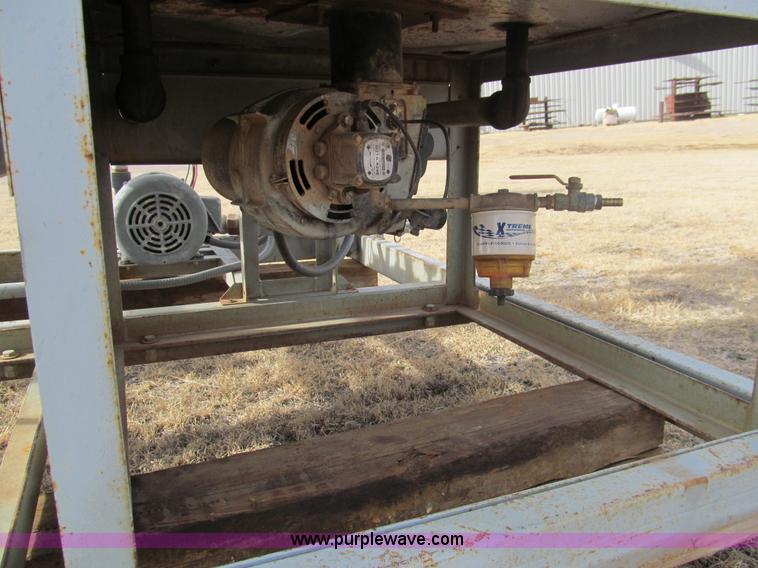 image for item G9636 2002 Sioux D2000 portable concrete plant water heater