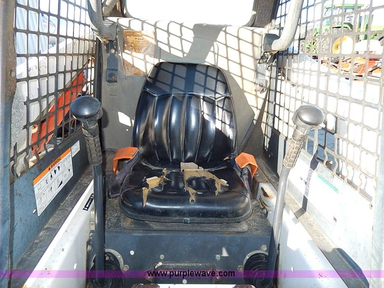 image for item H1251 2005 Bobcat S130 skid steer