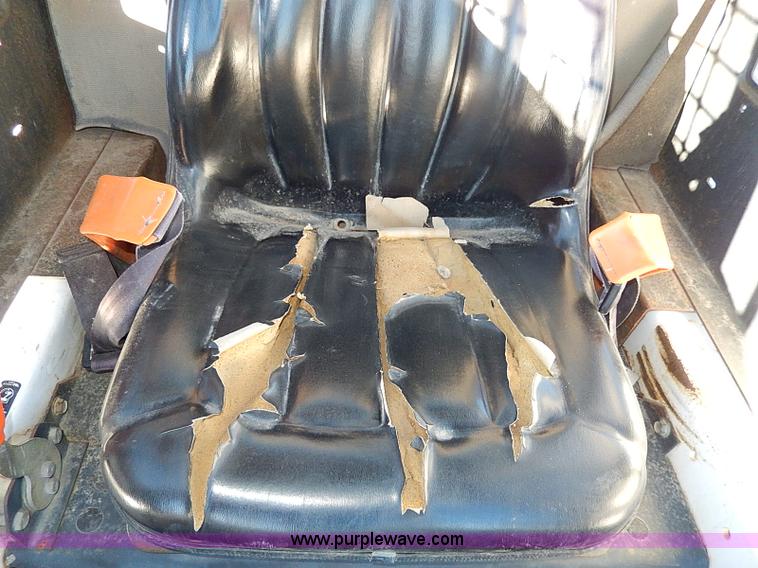 image for item H1251 2005 Bobcat S130 skid steer