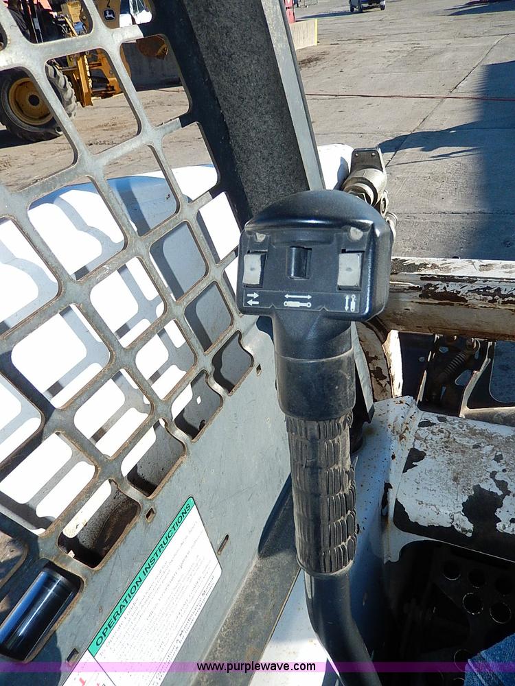 image for item H1251 2005 Bobcat S130 skid steer