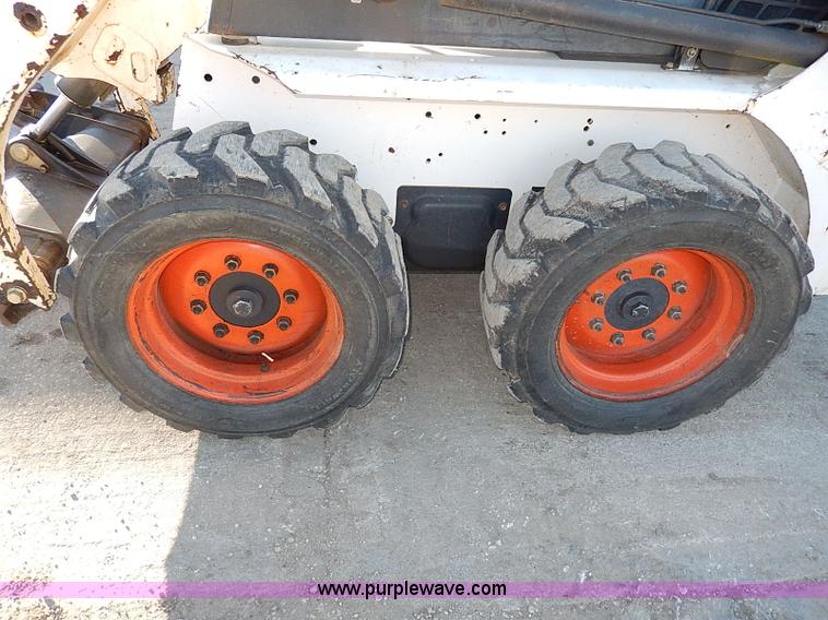 image for item H1251 2005 Bobcat S130 skid steer