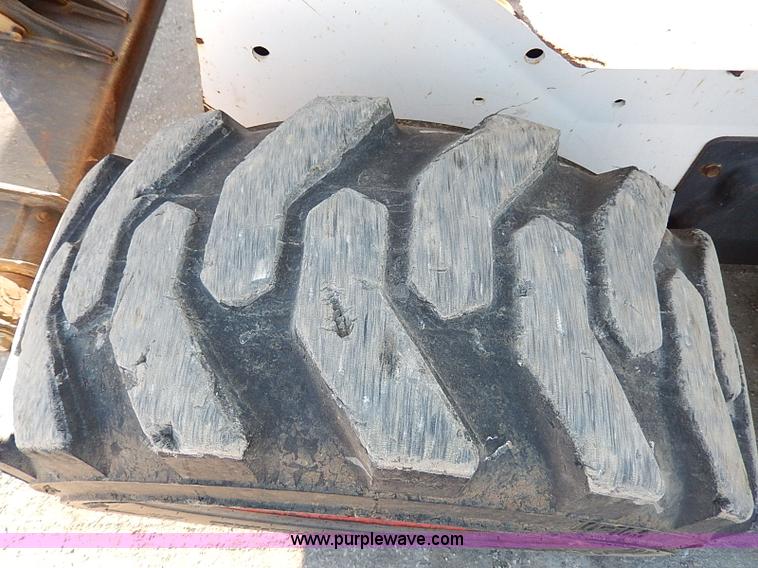 image for item H1251 2005 Bobcat S130 skid steer