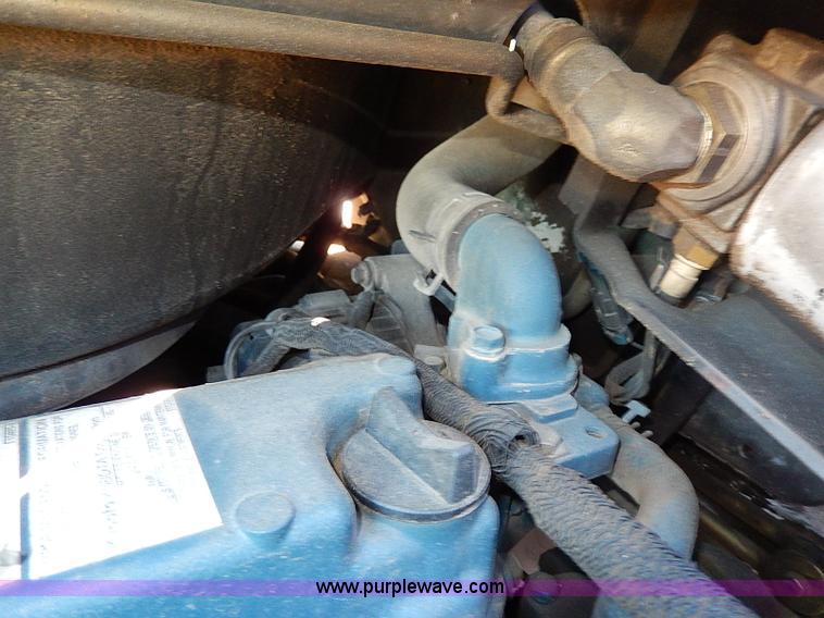 image for item H1251 2005 Bobcat S130 skid steer