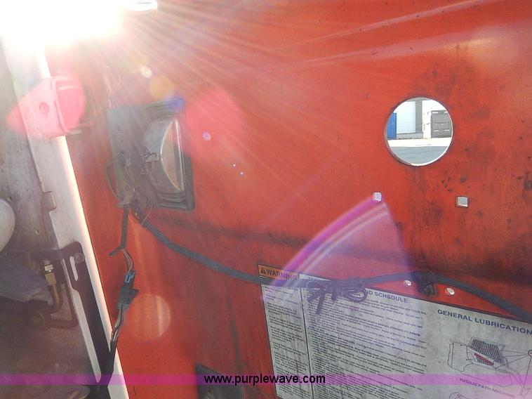 image for item H1251 2005 Bobcat S130 skid steer