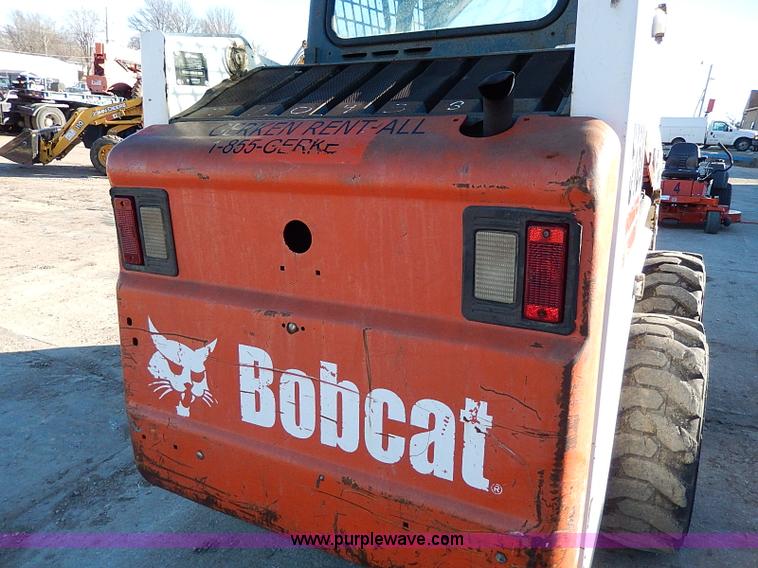 image for item H1251 2005 Bobcat S130 skid steer