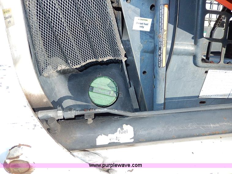 image for item H1251 2005 Bobcat S130 skid steer